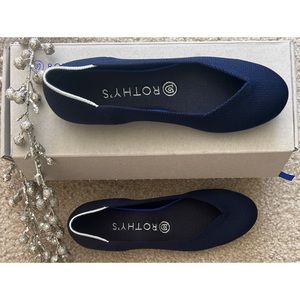 NWT Rothy’s Navy Solid Round Toe Flats